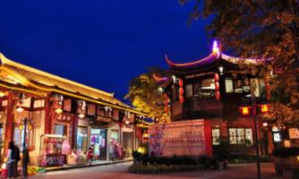 两极反转，前有慕容桓算计张若尘，今朝慕容桓遭张若尘围追堵截